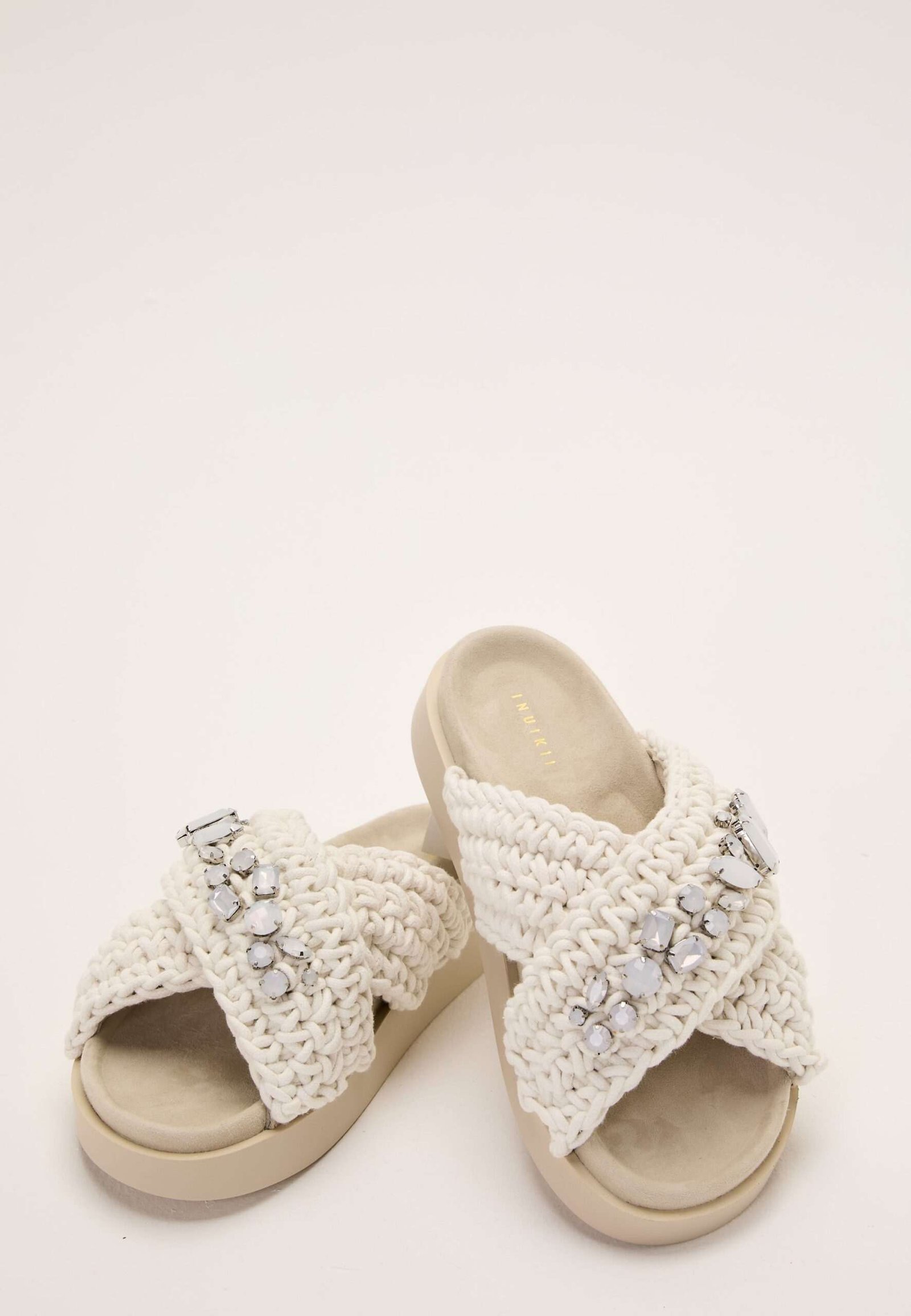 Slipper Woven Stones