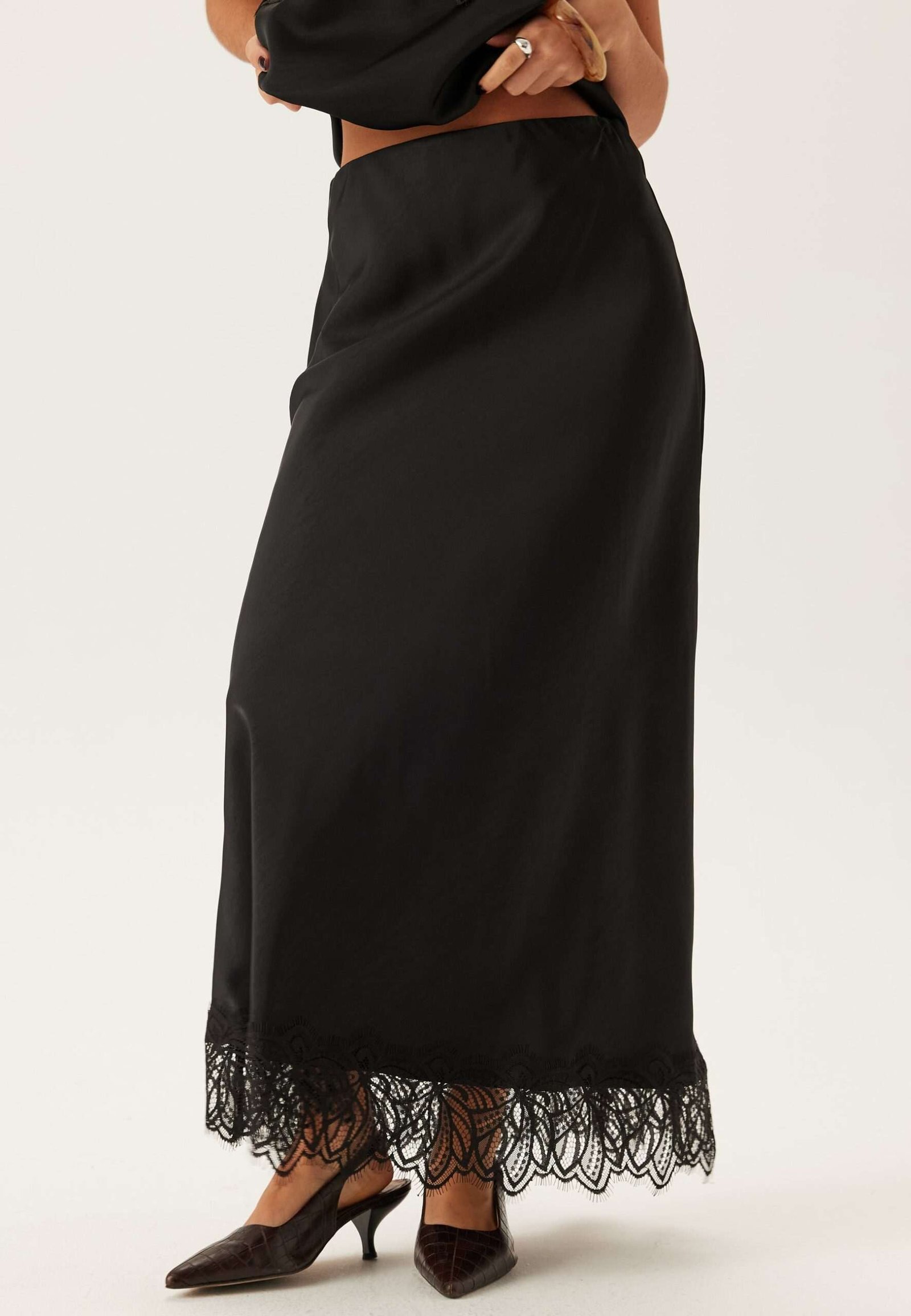 Vilea Ankle Skirt