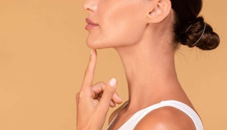 Kaksoisleuan rasvanpoisto jäädyttämällä | säästä 51 % | Tampere