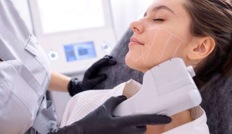 Veitsetön kasvojenkohotus! HIFU 11D -hoito koko kasvojen alueelle ja kaulalle | - 76 % | Helsinki, Ruoholahti - HIFU 11D -hoito koko kasvojen alueelle ja kaulalle