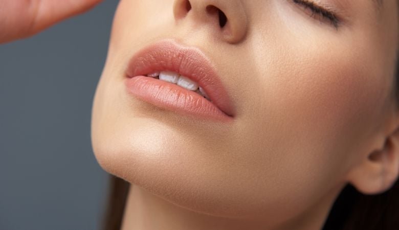 Huulten muotoilu Restylane-täyteaineella | -48 % | Helsinki, Kalasatama