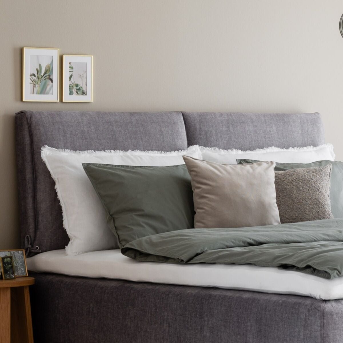 Unia seinäpaneeli sängynpääty tyynyillä 160x60cm, Harmaa Vogue 14
