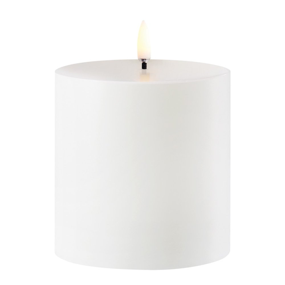 Uyuni Lighting  Outdorr LED Pöytäkynttilä 8,4x10 cm Valkoinen