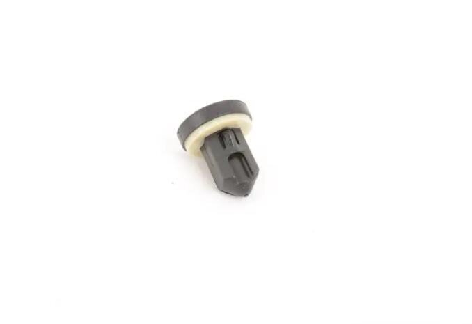 AUDI A6 C7 C7 TAKAISIN rekisterikilven kiinnikkeen mutteriklipsi Aito 4G0827310