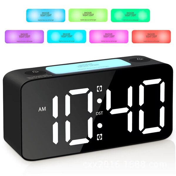 Digitaalinen herätyskello makuuhuoneeseen, 7 värin yövalo, 2 USB-latausporttia ja säädettävä kirkkaus LED-näytössä