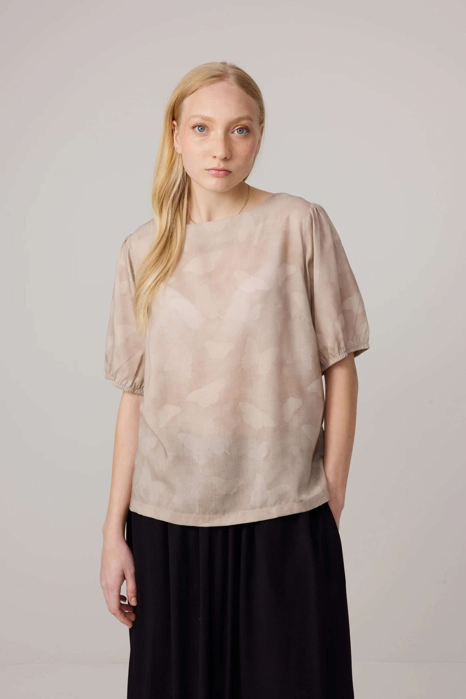Makia naisten Puserot Papillone Blouse, Hiekka