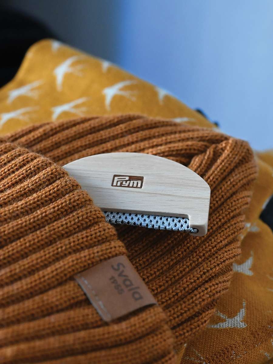 Svala Puinen villakampa