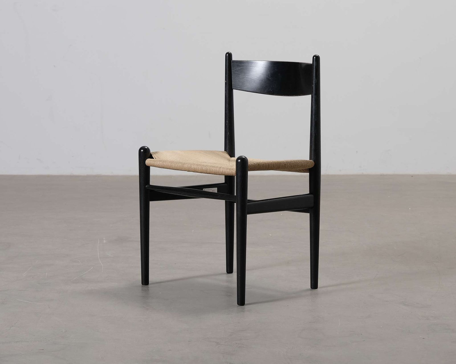 Carl Hansen & Søn CH36 tuoli musta