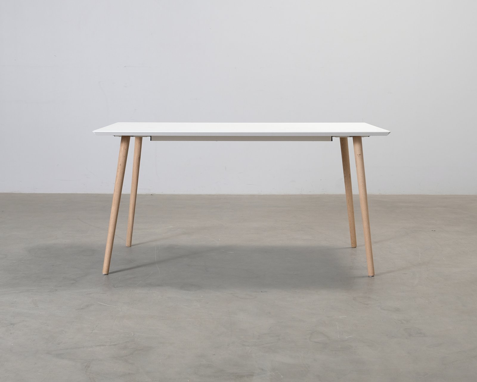 Sofacompany Allie ruokapöytä 150 cm valkoinen