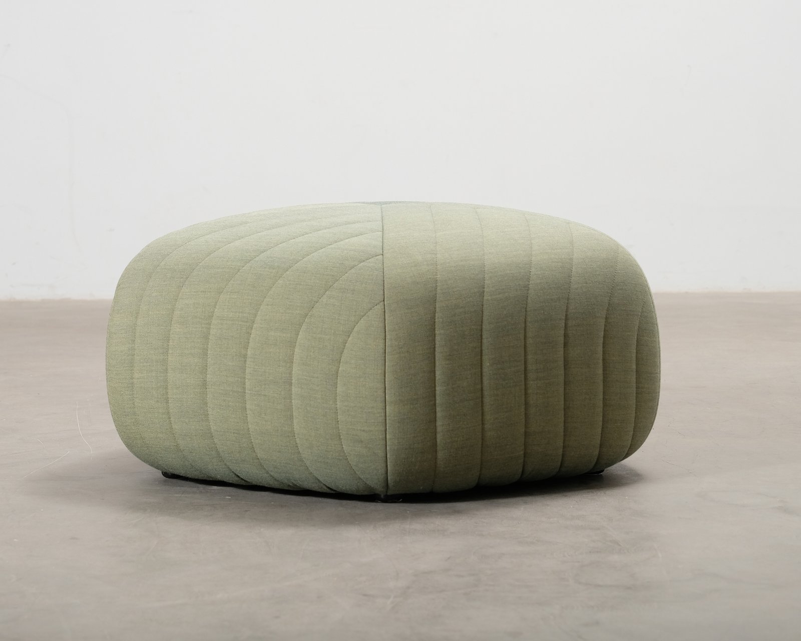 Muuto Five Pouf rahi vihreä