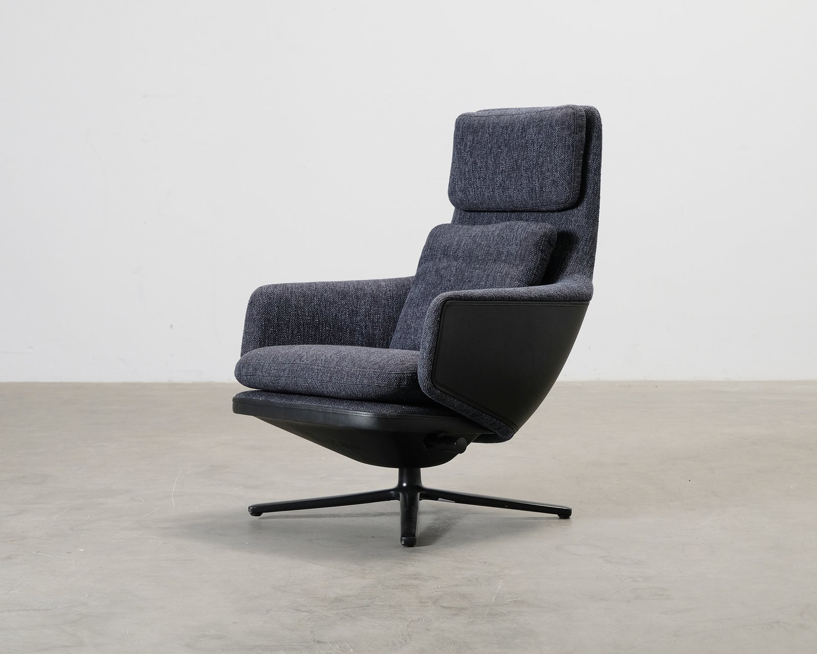 Vitra Grand Relax nojatuoli sininen / musta