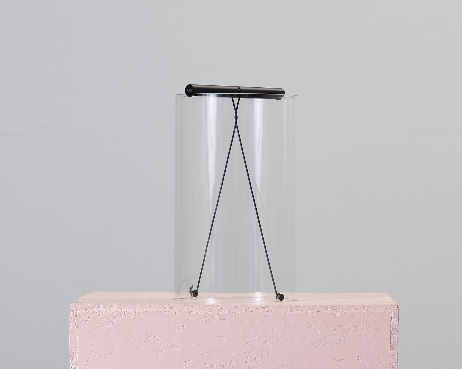 Flos To-Tie T2 pöytävalaisin musta