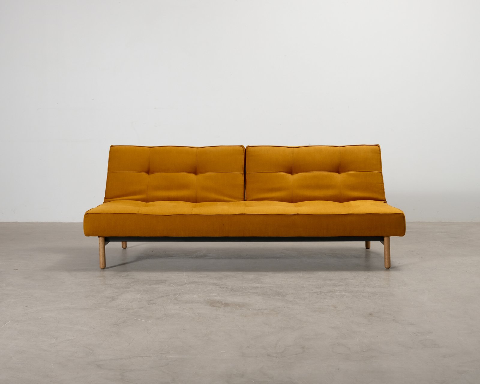 Innovation Living Splitback vuodesohva okra