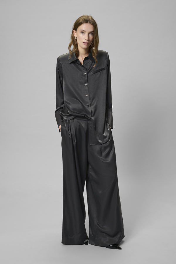 My Essential Wardrobe naisten paitapusero ESTELLE SHIRT, musta