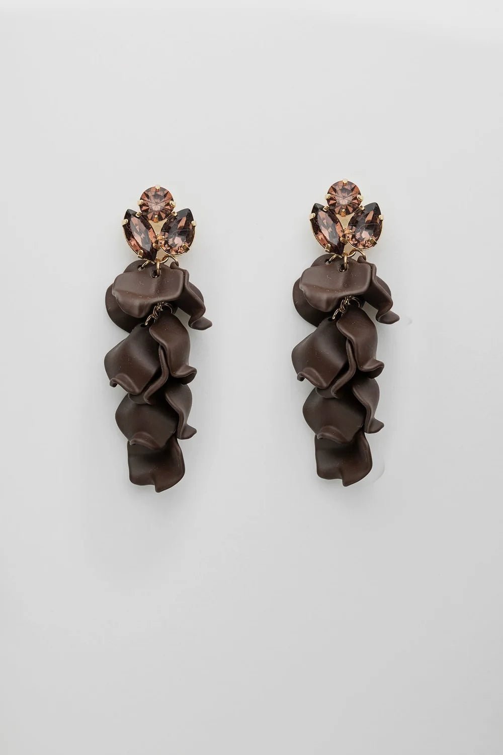 Bow 19 korvakorut LEAF STONE EARRINGS, tummanruskea