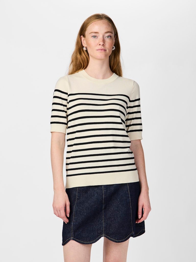 Y.A.S naisten neule, YASLENA SS KNIT PULLOVER S. Raidallinen Valkoinen
