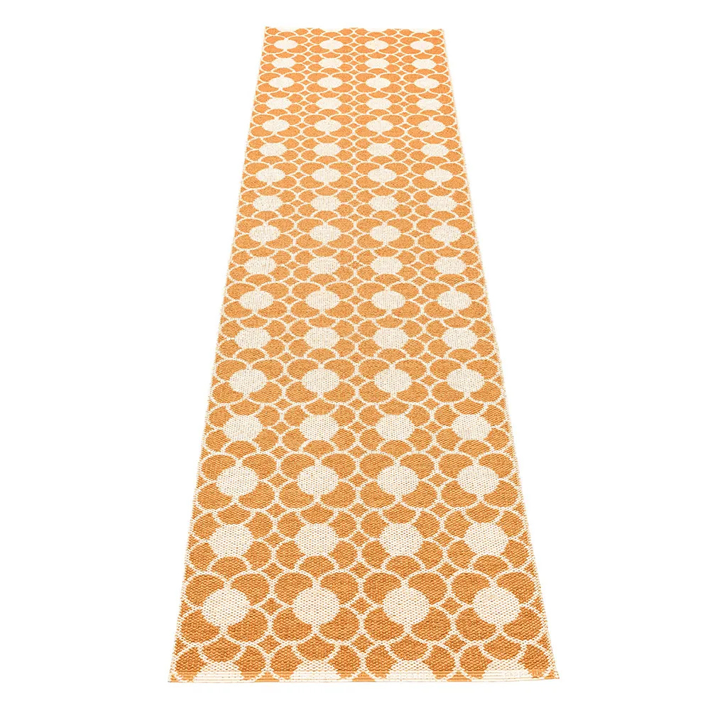Pappelina, Anya matto Pale Orange/Vanilla 70 x 300 cm