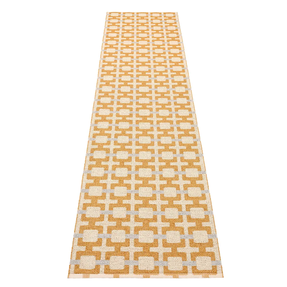 Pappelina, Tom matto Ochre/Cream/Sage 70 x 300 cm