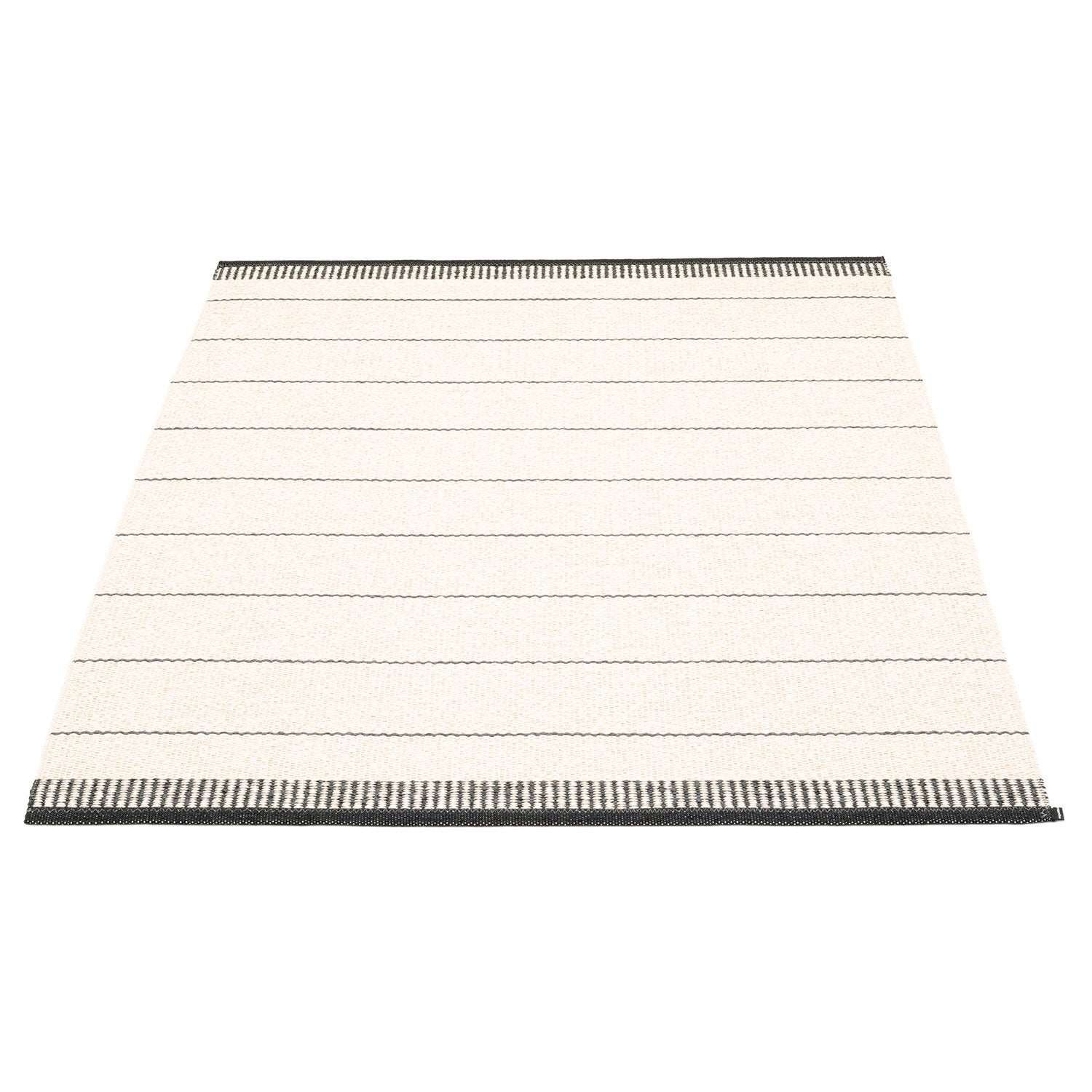 Pappelina, Belle matto 140x200 cm black