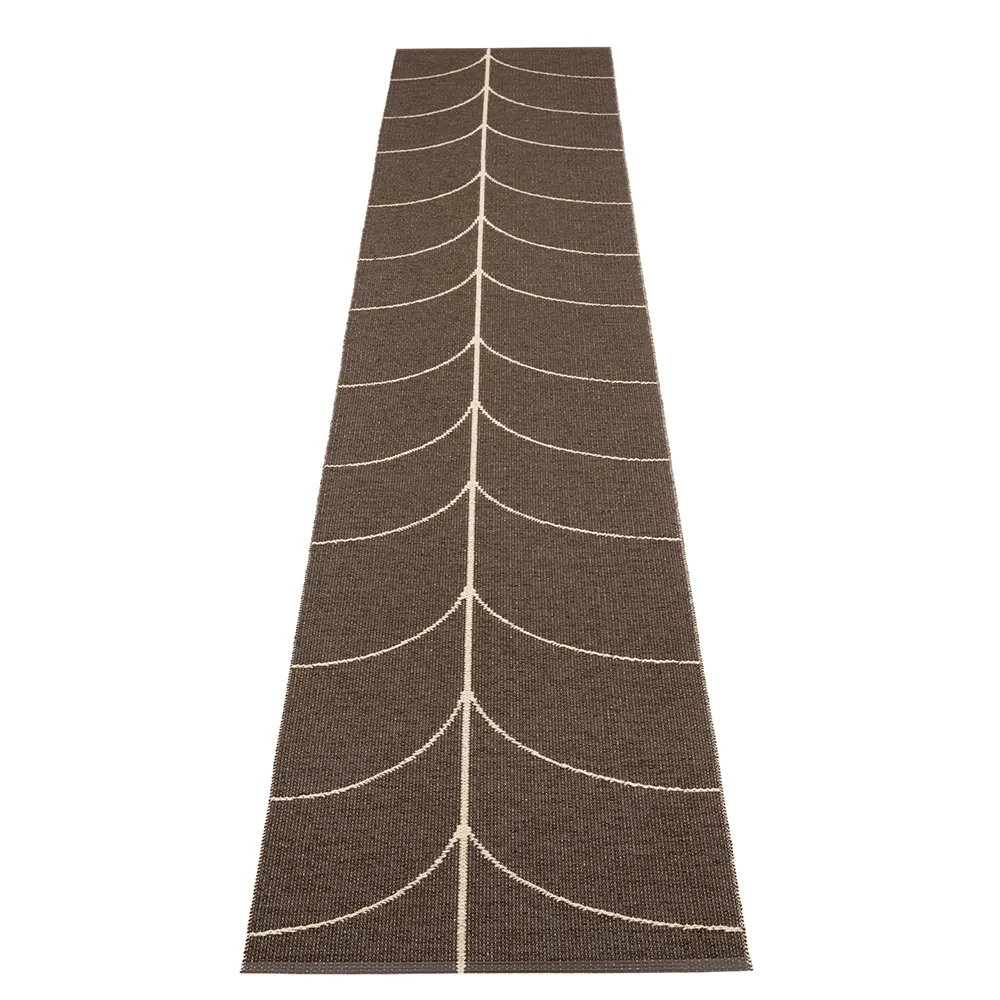 Pappelina, Kudottu Matto Leif Dark Brown 70x360 cm
