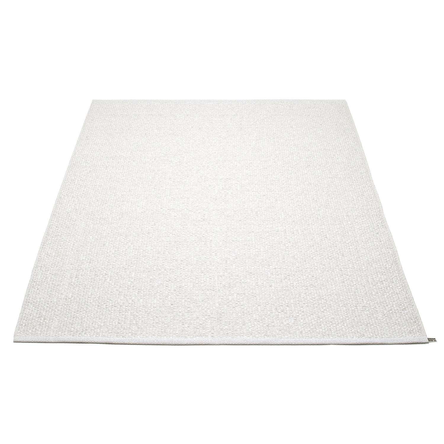Pappelina, Svea matto 230x320 cm white metallic / white