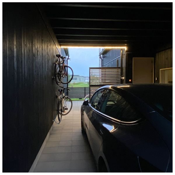 LED-nauhasetti autokatokseen AGGE - Täydellinen setti, 5 m