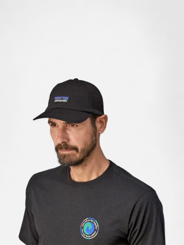 Patagonia lippis P-6 Label Trad Cap, musta