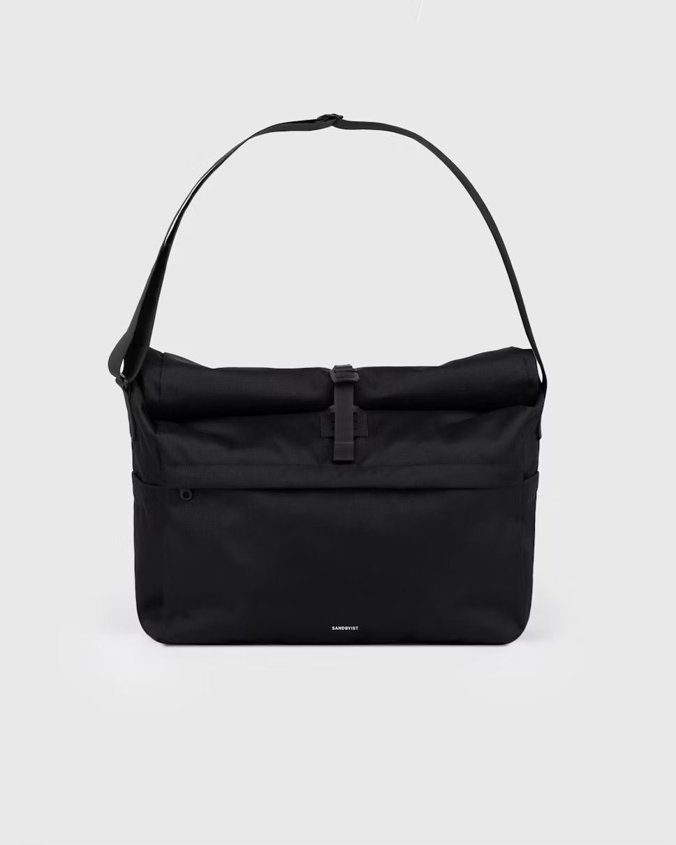 Sandqvist laukku, ICON MESSENGER BAG Musta