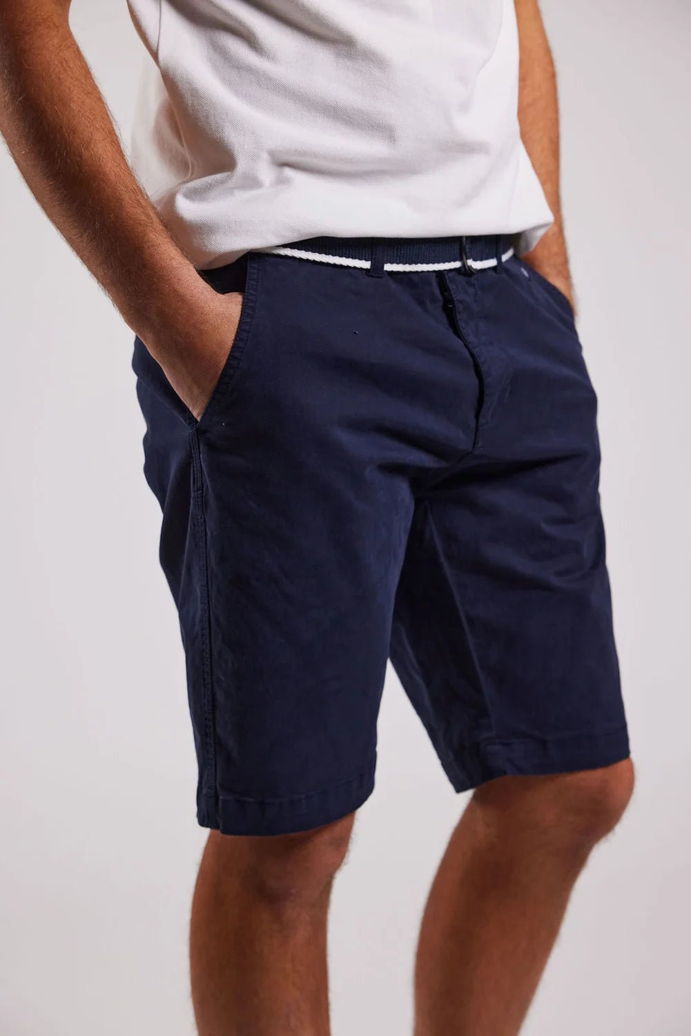 Sebago miesten shortsit, BELTED BERMUDA SHORTS Tummansininen
