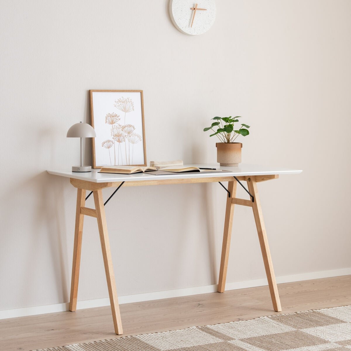 House Nordic Vojens työpöytä valkoinen/luonnonväri