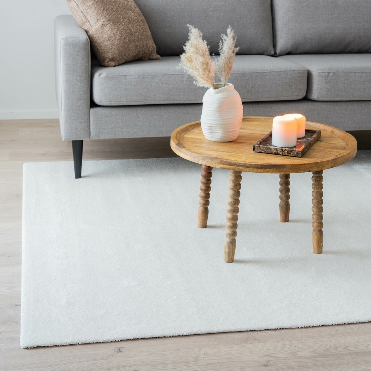 VM Carpet Hattara matto kantattu 133x200 cm valkoinen