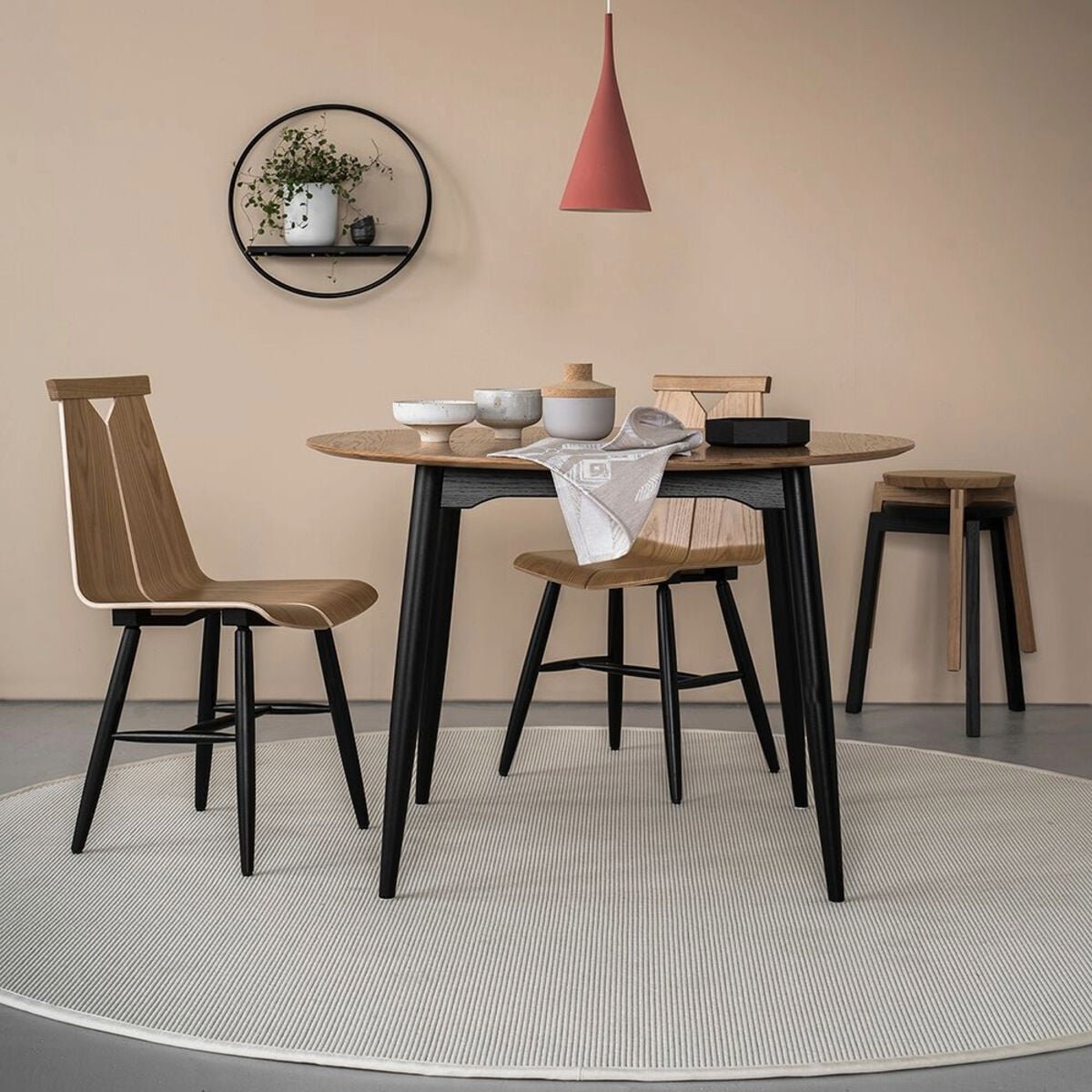 VM Carpet Esmeralda matto 240 cm pyöreä valkoinen