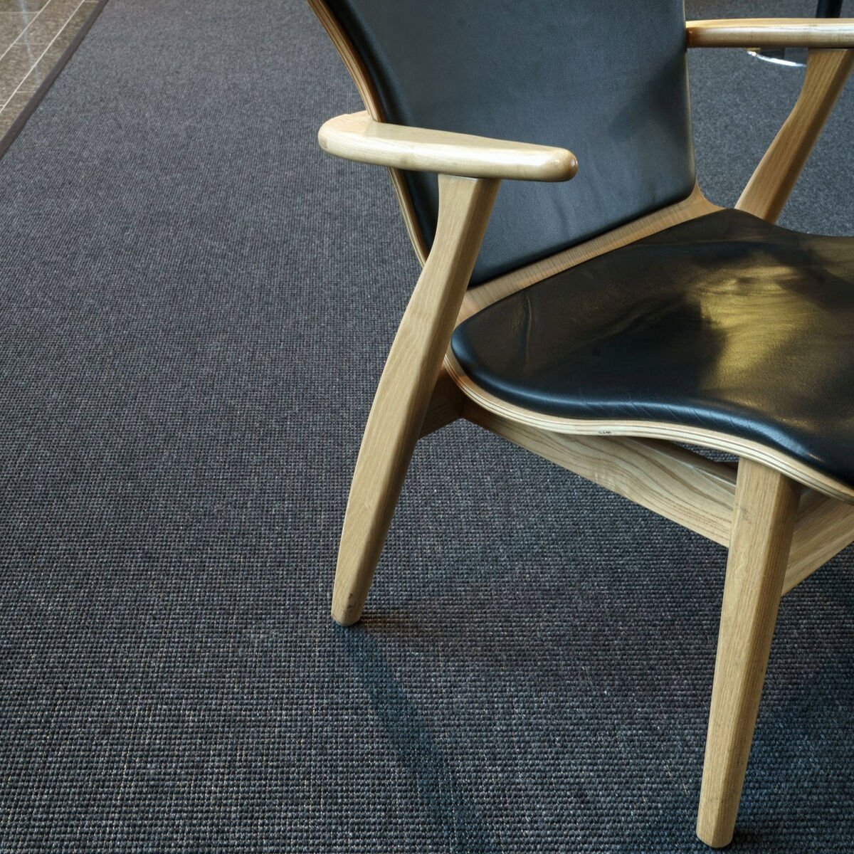 VM Carpet Esmeralda matto 200x300 cm musta