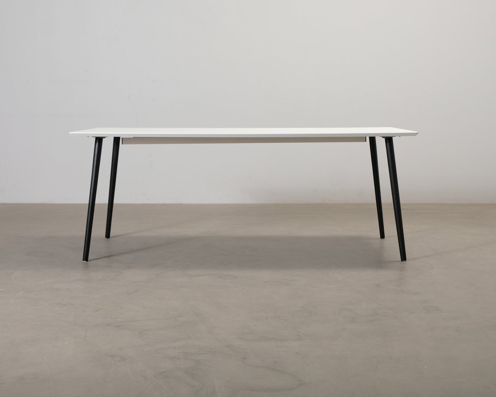 Sofacompany Allie ruokapöytä 200 cm valkoinen