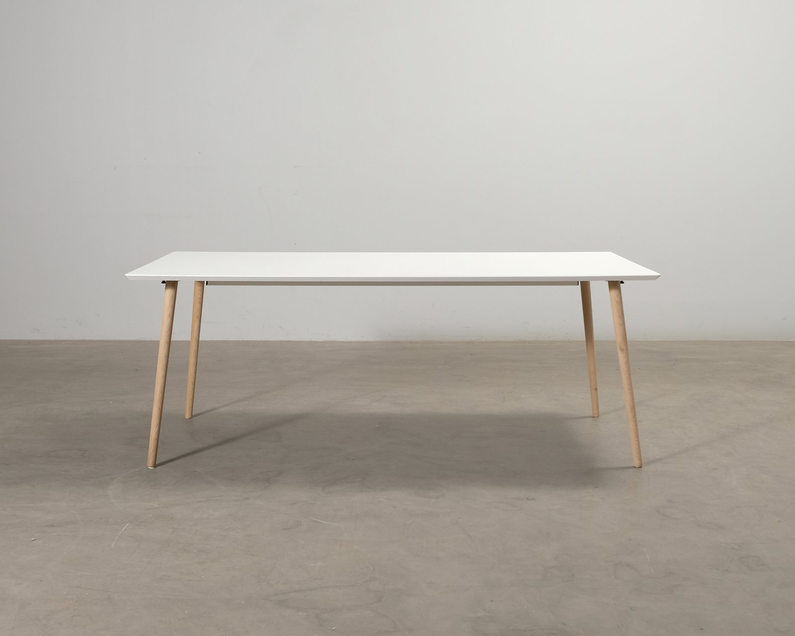 Sofacompany Allie ruokapöytä 200 cm valkoinen