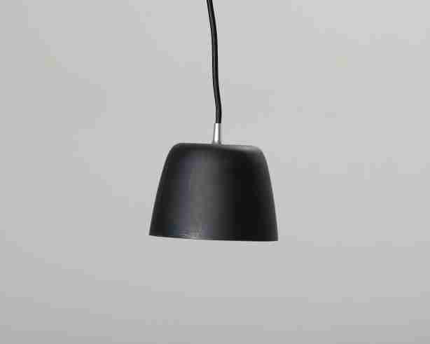 Normann Copenhagen Tub riippuvalaisin musta ø 13 cm