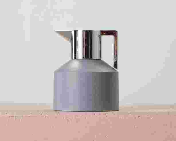 Normann Copenhagen Geo Vacuum Jug termoskannu 1l harmaa