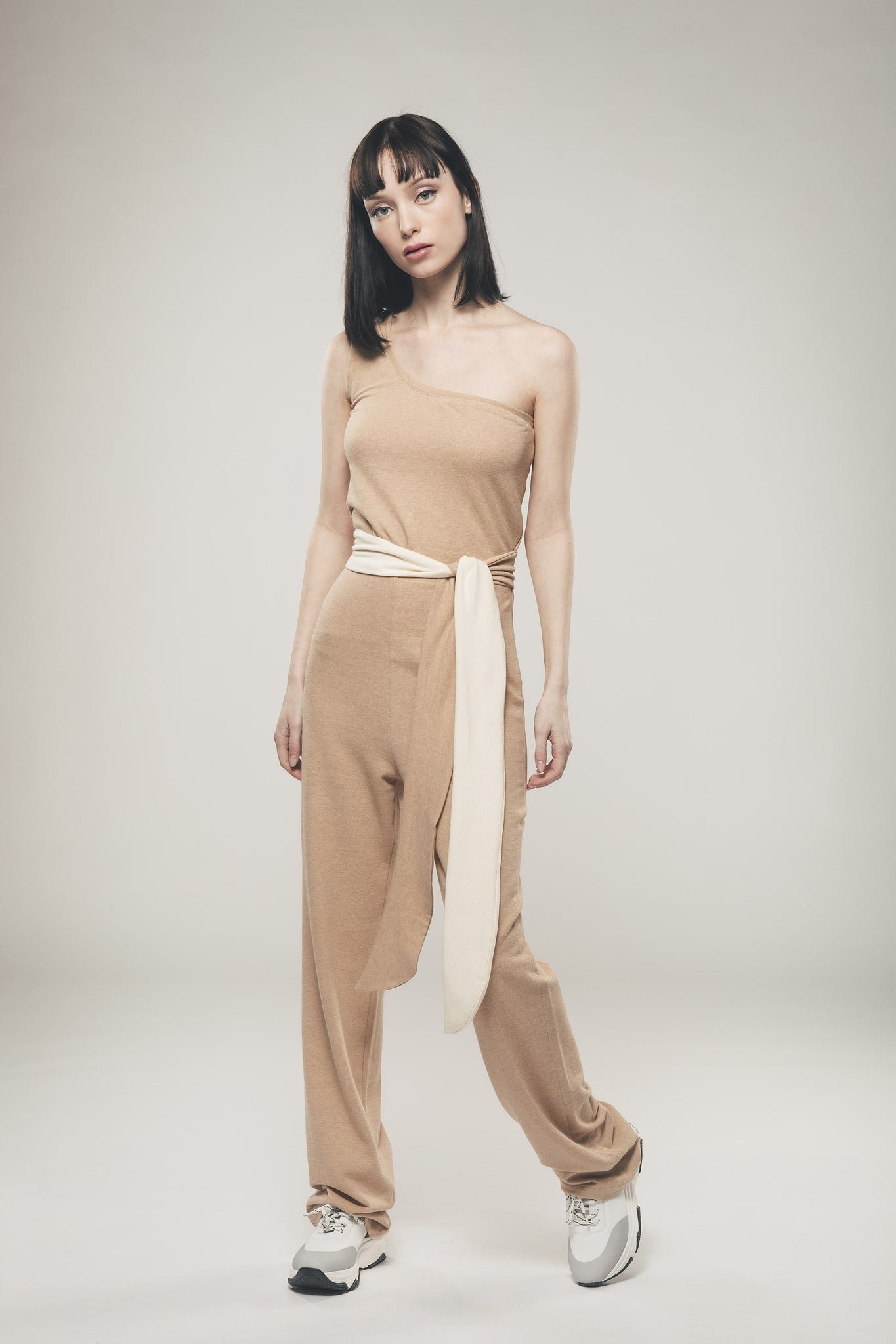 Yksiolkainen Jumpsuit Beige