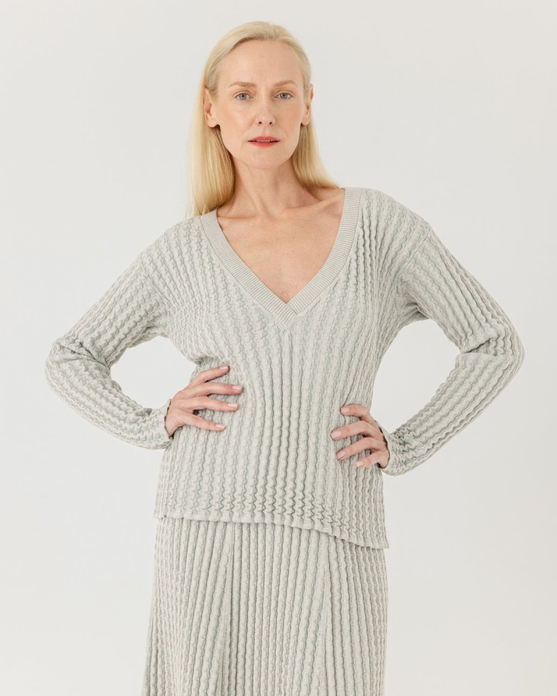 Žemės V-neck Sweater Sky Blue