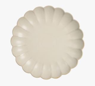 Scallop ruokalautanen luonnonvalkoinen