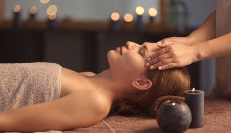 Kasvohoito Turku – Lux-kasvohoito Koko Beautyssa -43 %