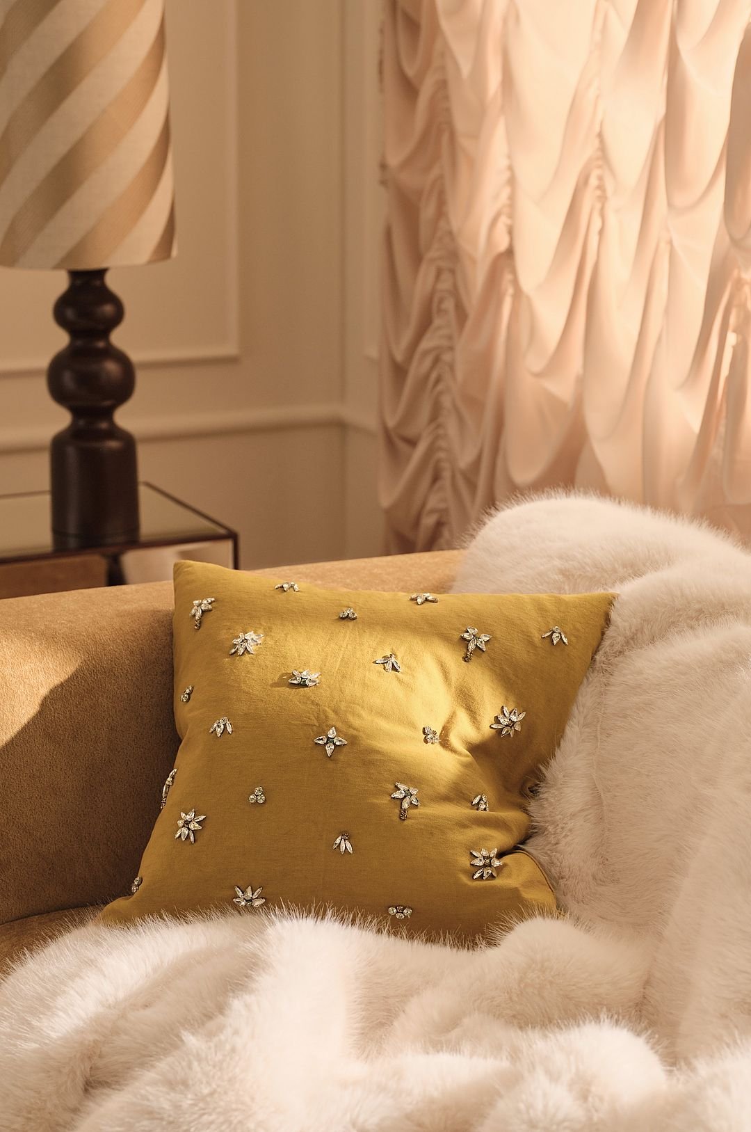 Tyynynpäällinen Fab