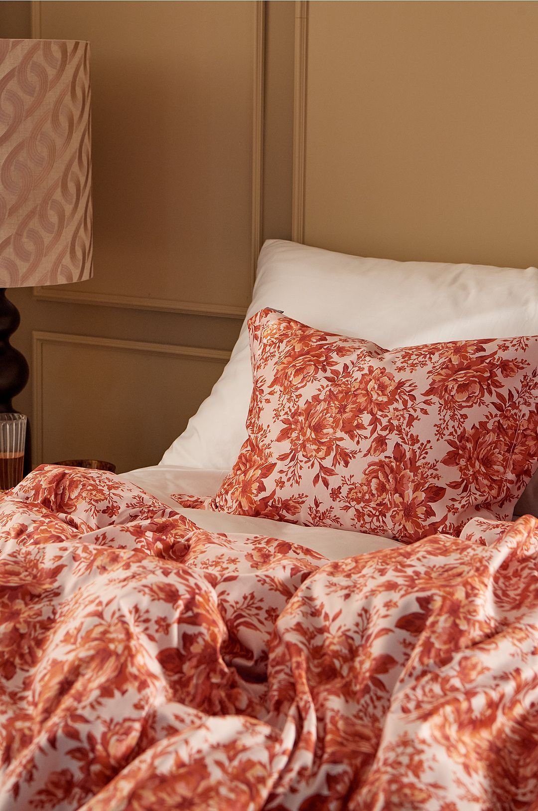 Tyynynpäällinen Fancy Floral satiini
