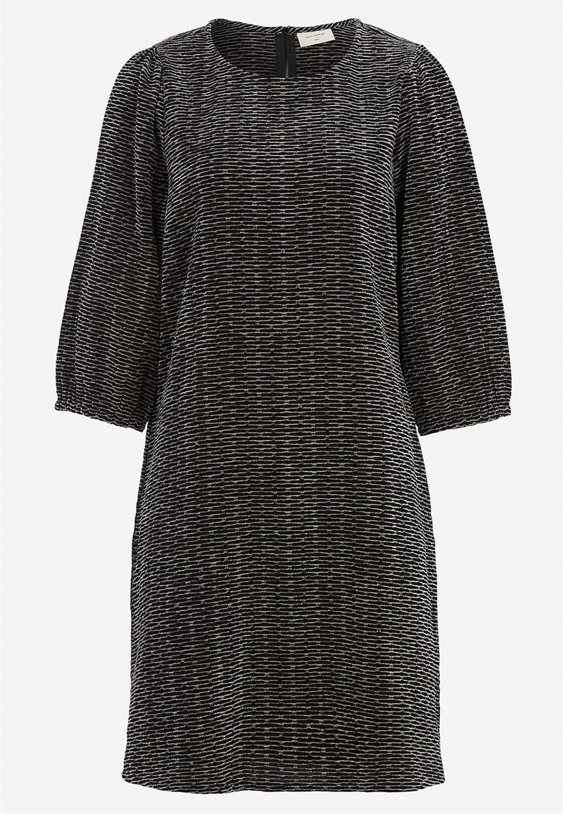 Jacquard-neuloksinen mekko taskuilla