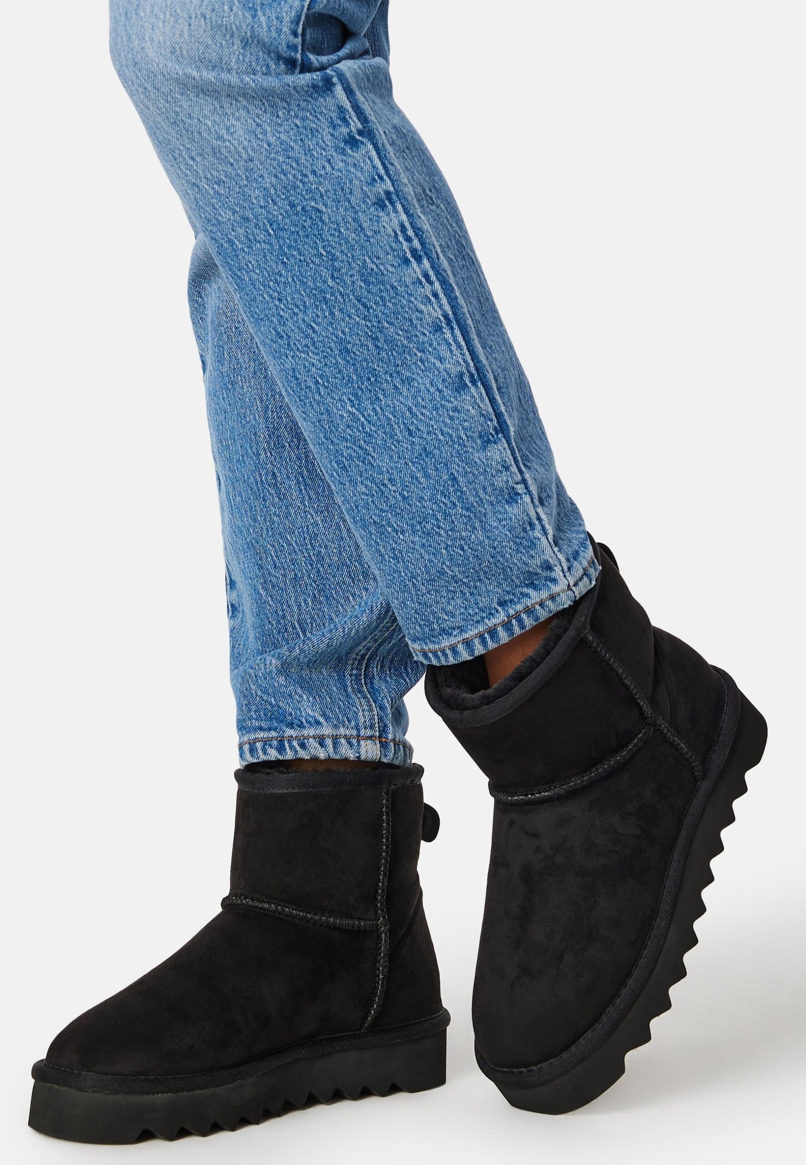 Short Boots