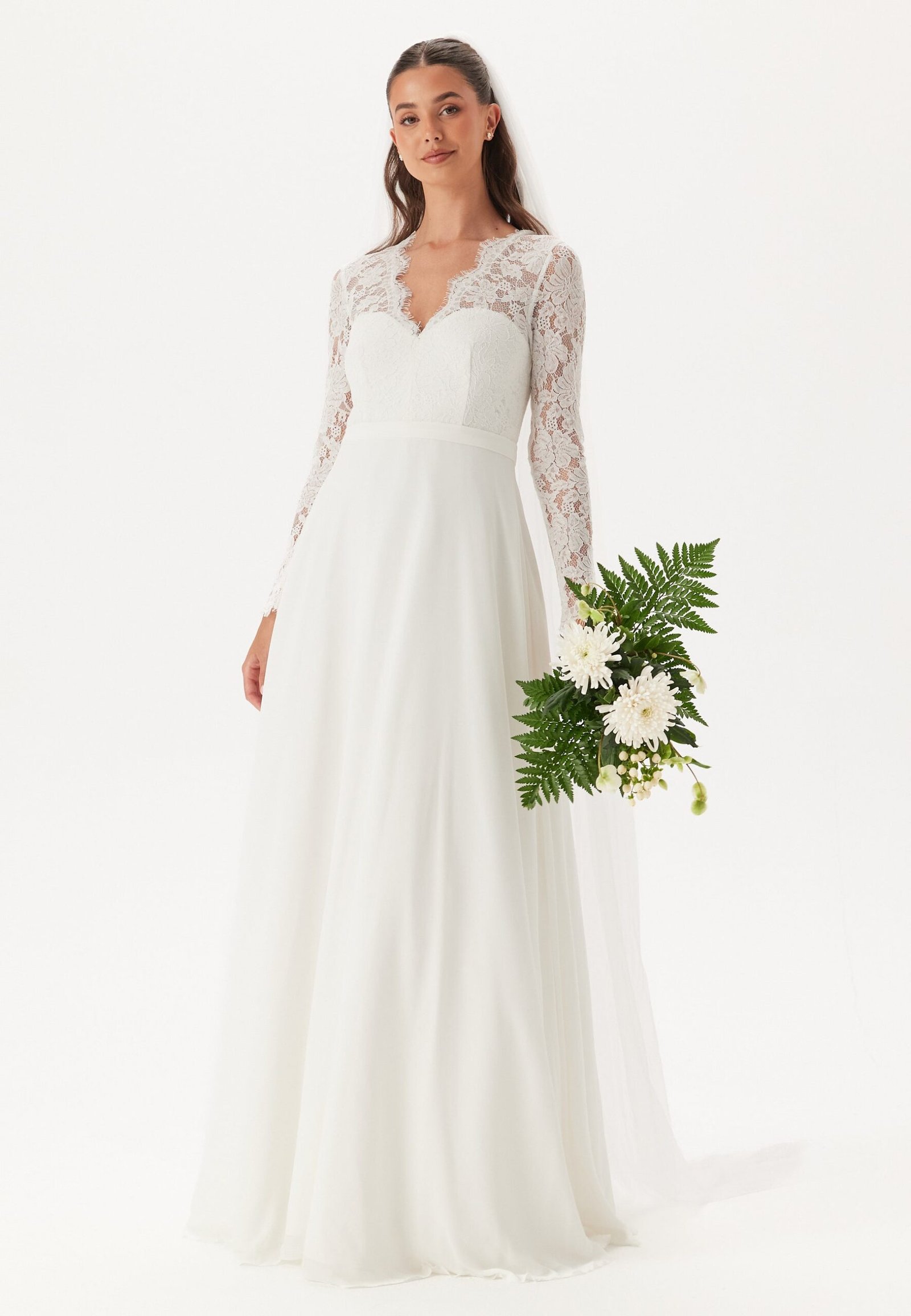 Scallop V-Neck Lace Gown