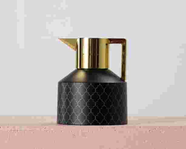 Normann Copenhagen Geo Vacuum Jug termoskannu 1l musta