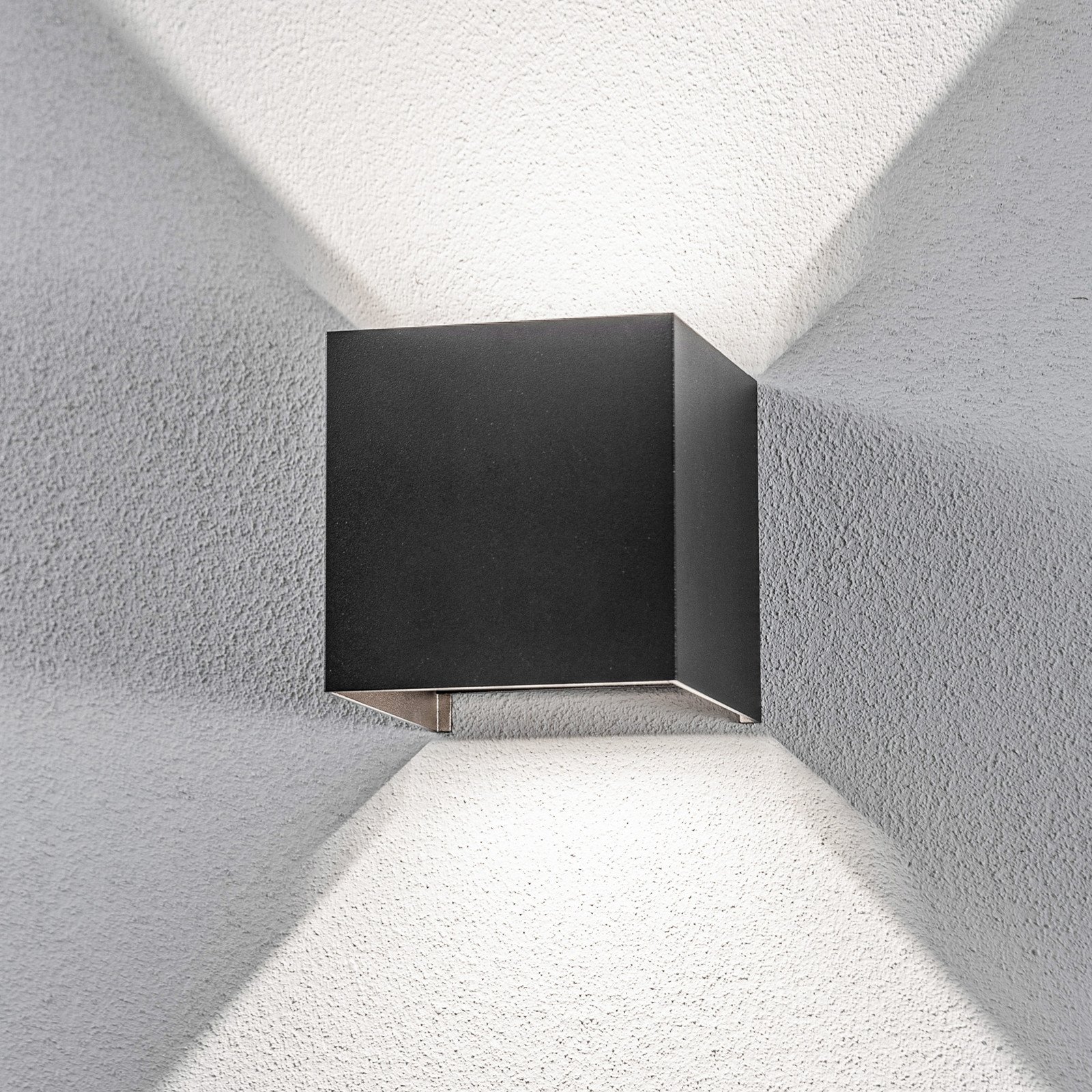Nivar Square LED-ulkoseinävalaisin musta – Lindby