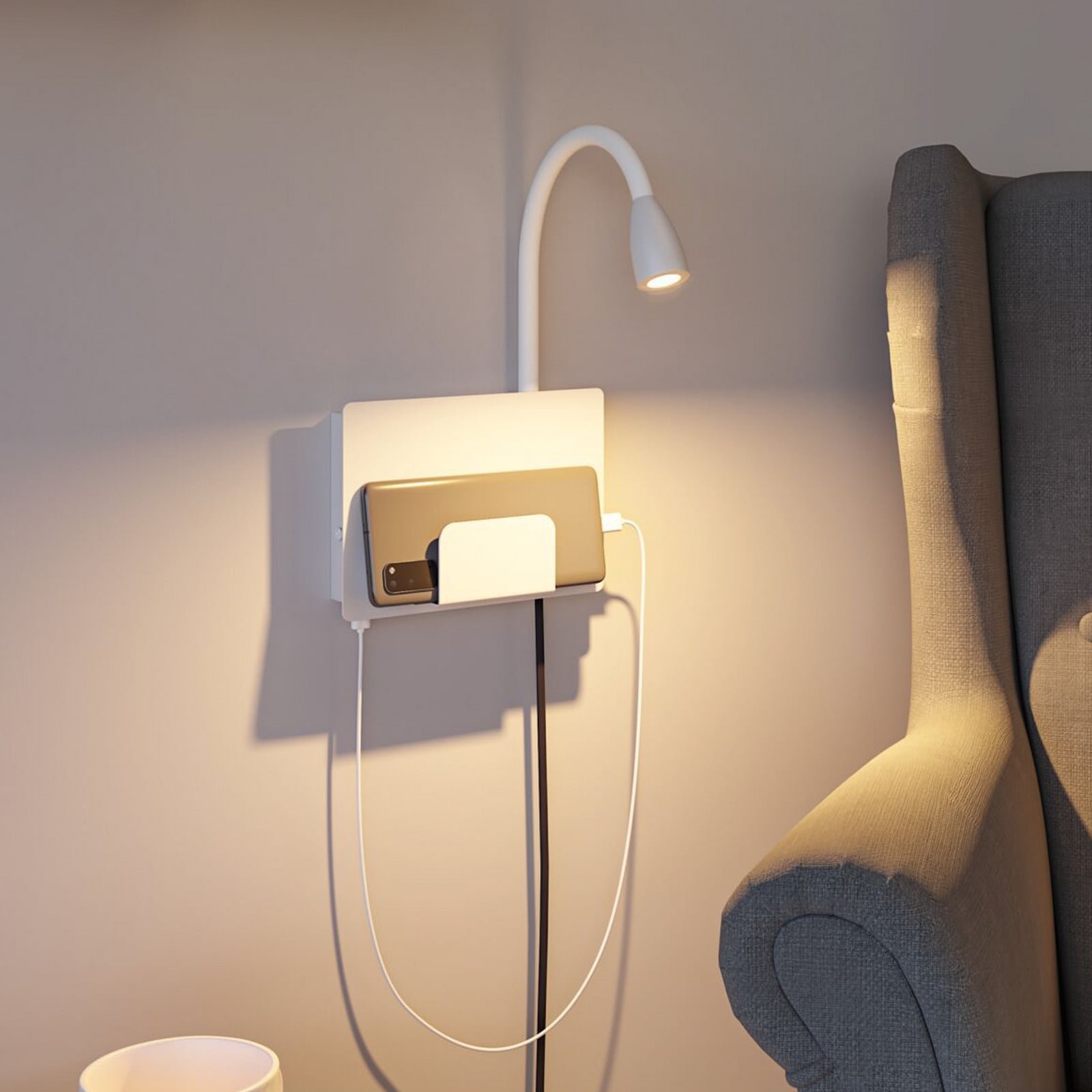 Halina LED-seinävalaisin USB C mattavalkoinen