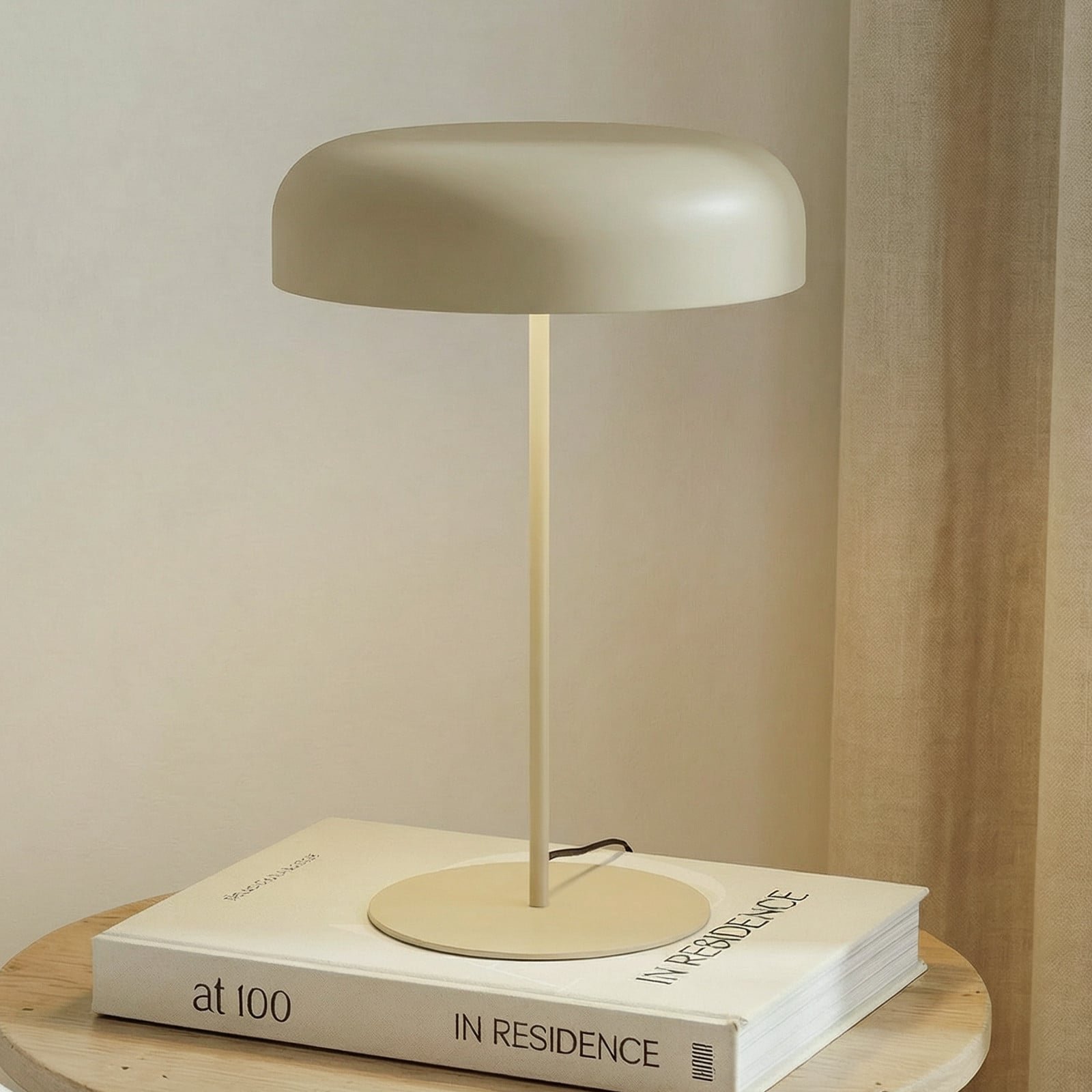 Edion Pöytävalaisin Beige